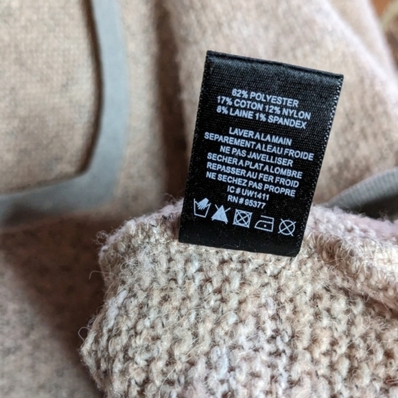 Sanctuary Small Pink-ish Cream & Gray Pullover V-Neck Sweater - Picture 7 of 11